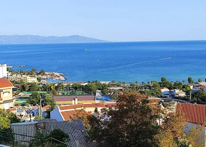 Litsa Apartman *